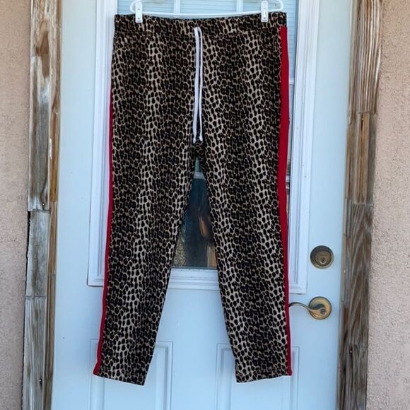 Take 50% OFF- Like An Angel Animal Prints Pant, Size-3X - Picture 1 of 10